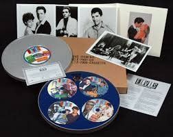 CD: Elvis Double Features 4 CD Box Set – Nuovo (secondo la descrizione) da Uerschhausen venduto da Burton77 1