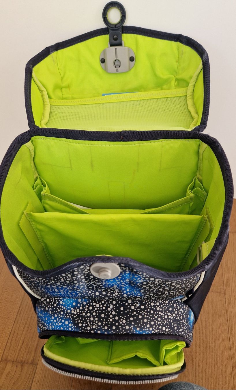 Ergobag Sacs à dos: Ergobag Set - Galaxy Motiv -Cubo – D'occasion à DomatEms par Gambon 2