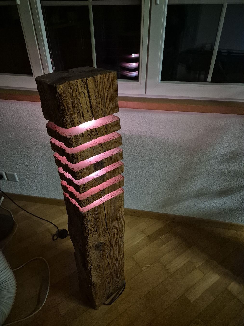 Lampade: Stehlampe Altholzsäule – Usato da Oberriet venduto da sev_mts5 3