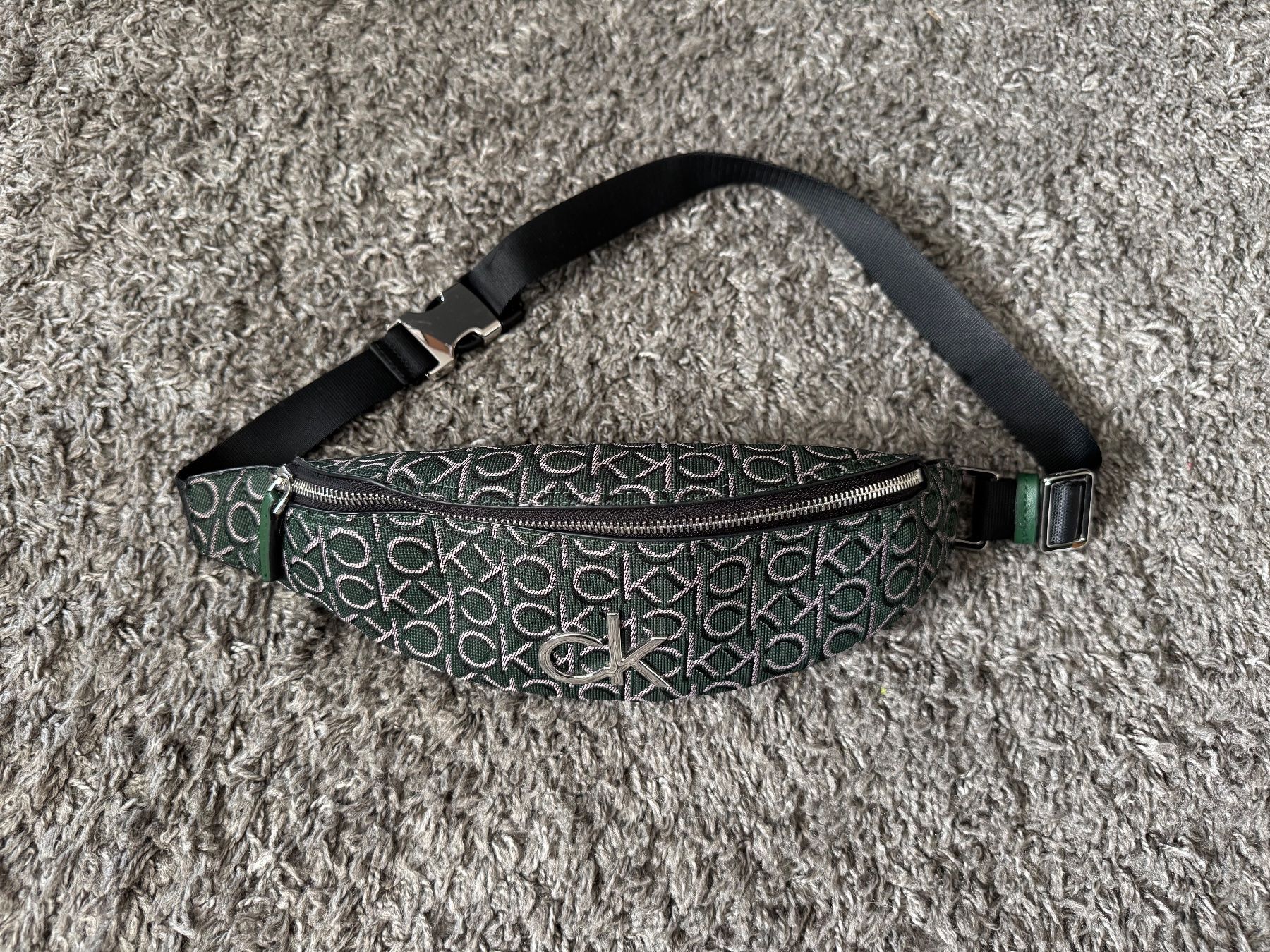 Calvin Klein Borse: Calvin Klein Bauchtasche – Usato da Löhningen venduto da santafe06