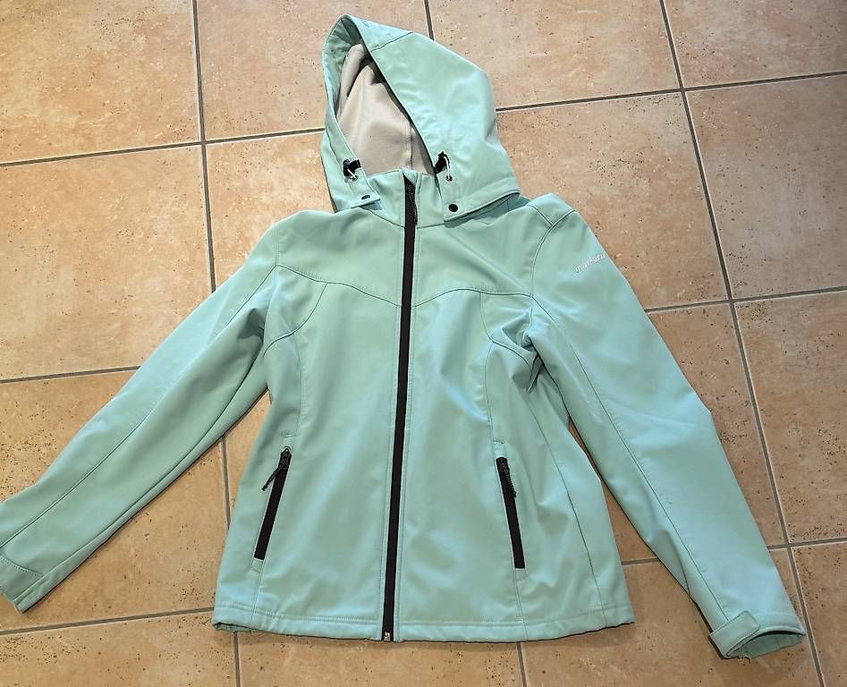 Vestes: Wind-Softshell Jacke  – D'occasion à Pieterlen par van_y77j