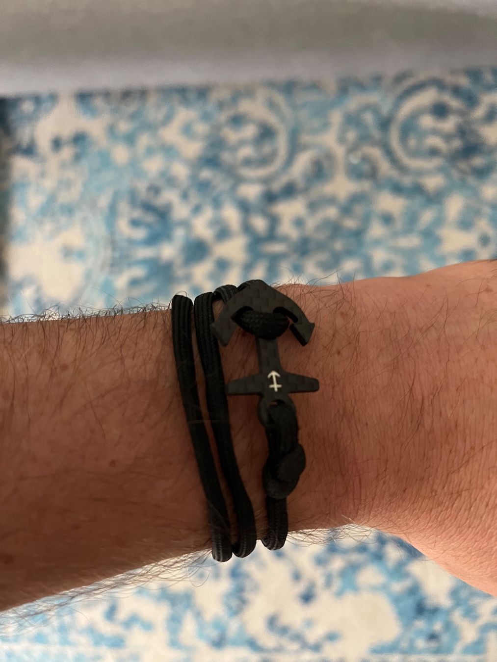 Armbänder & -reifen: Armband mit Carbon Ankerverschluss – Gebraucht aus Lyss von LEN17 1