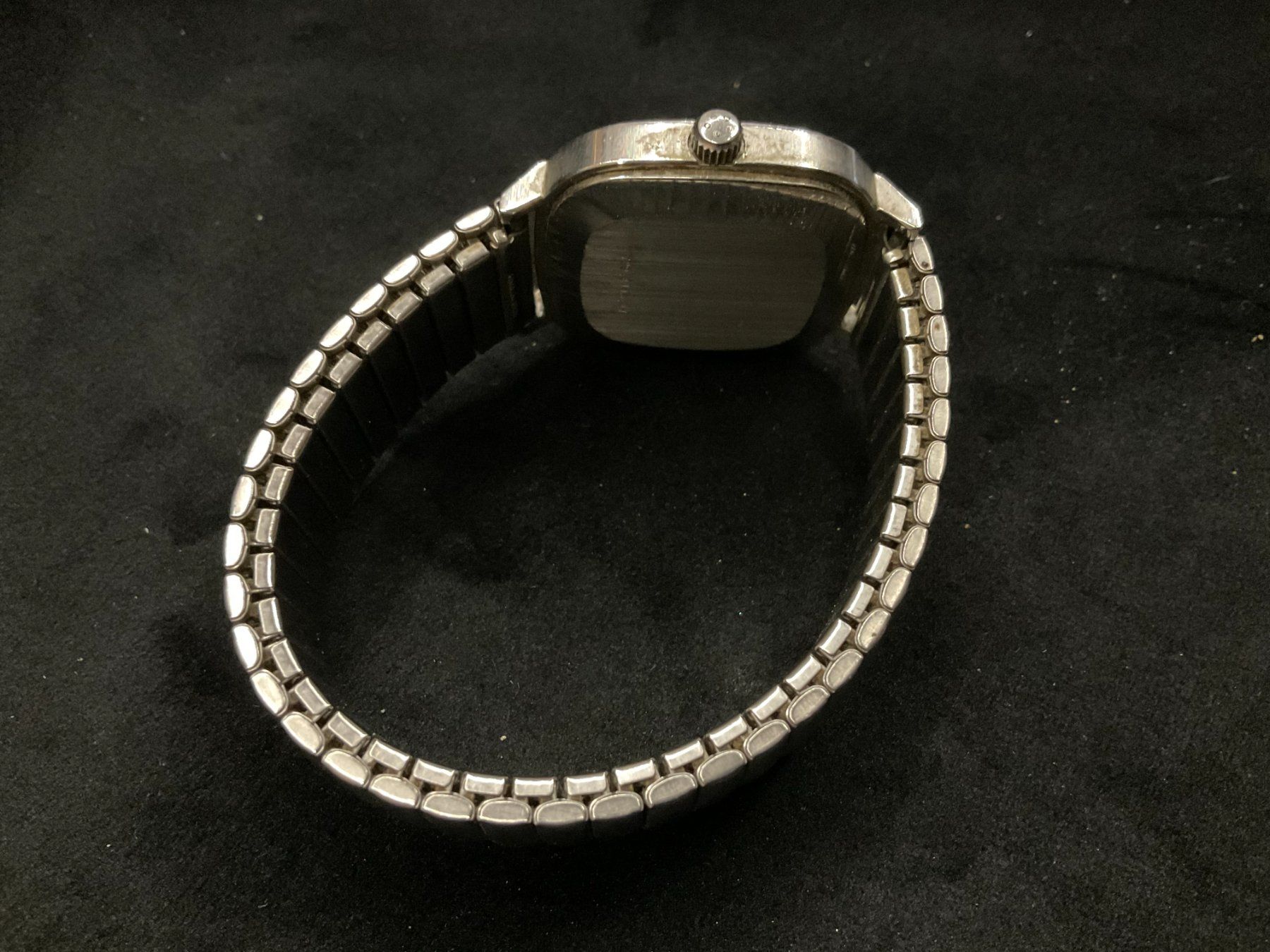 Eterna Orologi: Eterna Quarz Herrenuhr – Usato da Bettwiesen venduto da wicking27 1