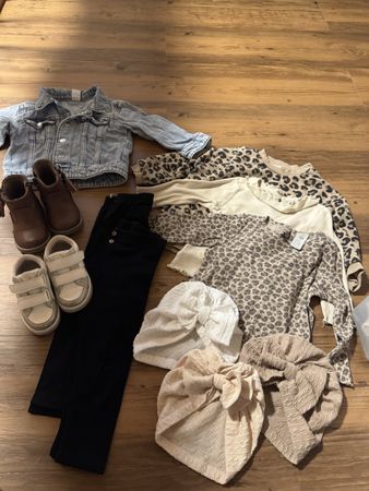 Mädchen Kleiderset Gr. 80&86 Schuhe Gr. 21&22