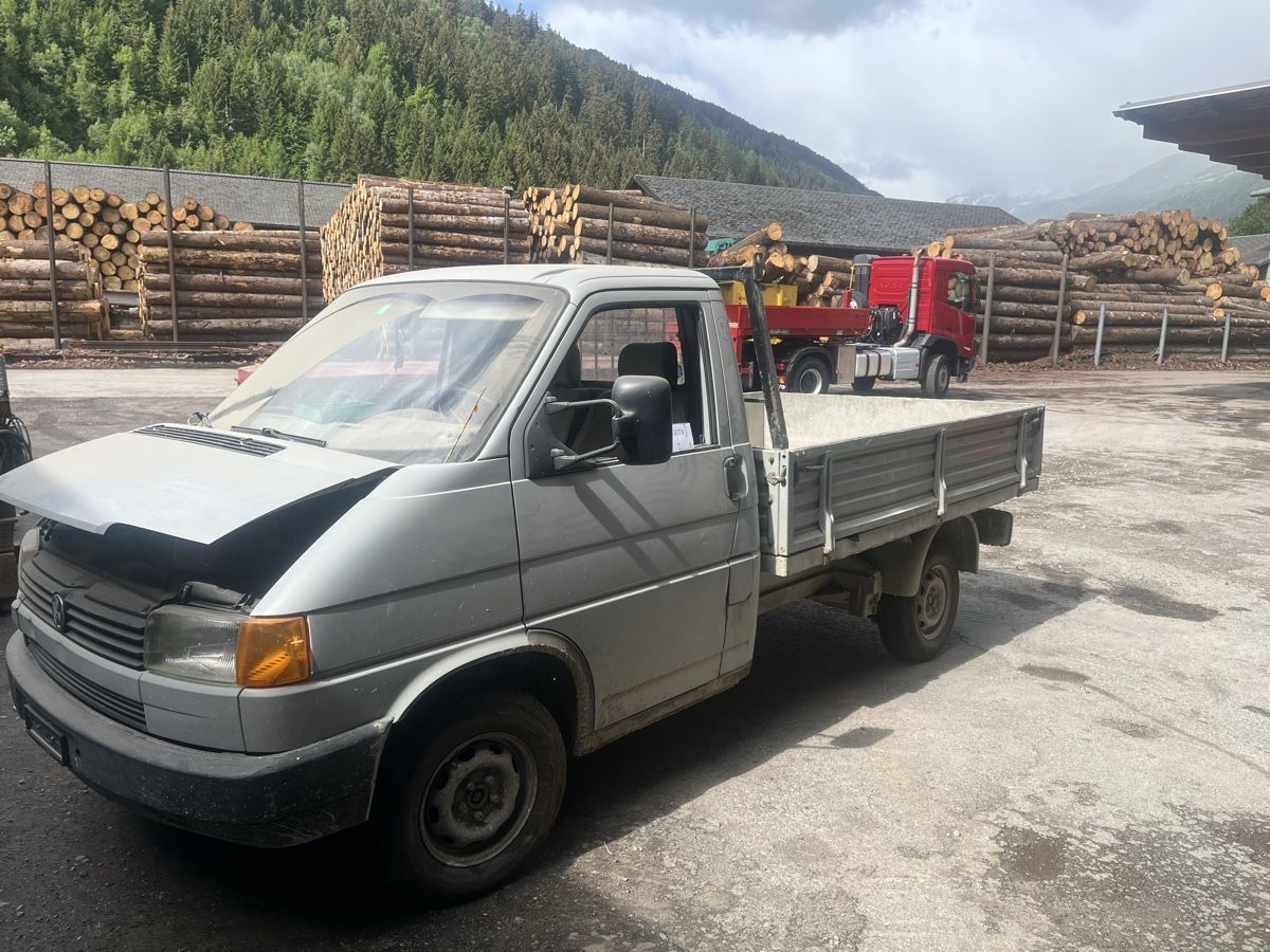VW Veicoli commerciali: VW t4 – Difettoso da Airolo venduto da babaleone 5