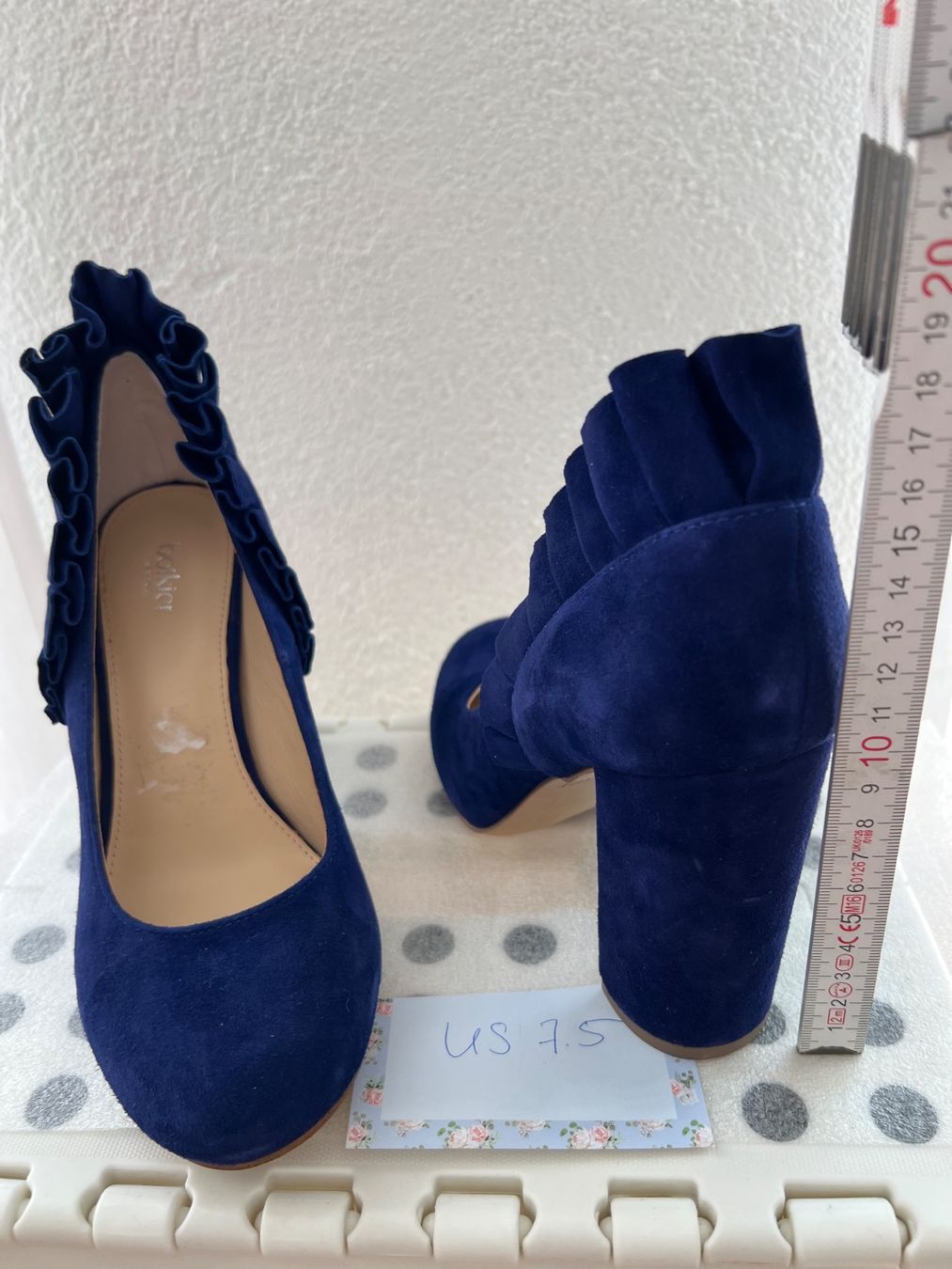 Scarpe da donna: Blaue Pumps mit Keilabsatz - ungetragen – Nuovo (secondo la descrizione) da Jona venduto da n.ferrari 2