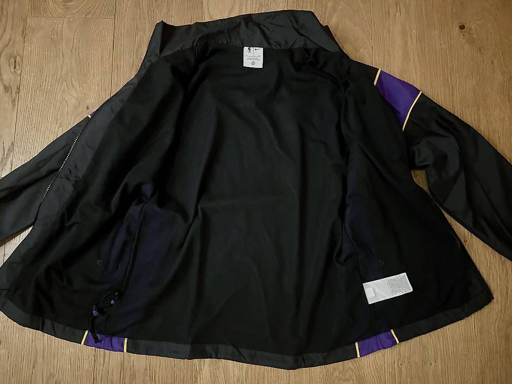 Jacken: Jacke Lakers  – Gebraucht aus Oberwil BL von wanndann 2