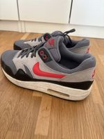 Nike Air Max 1 Turnschuhe, Grösse 38