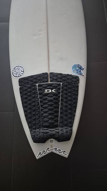 Planches de surf: Surfbrett  – D'occasion à Buochs par Aloha94 1