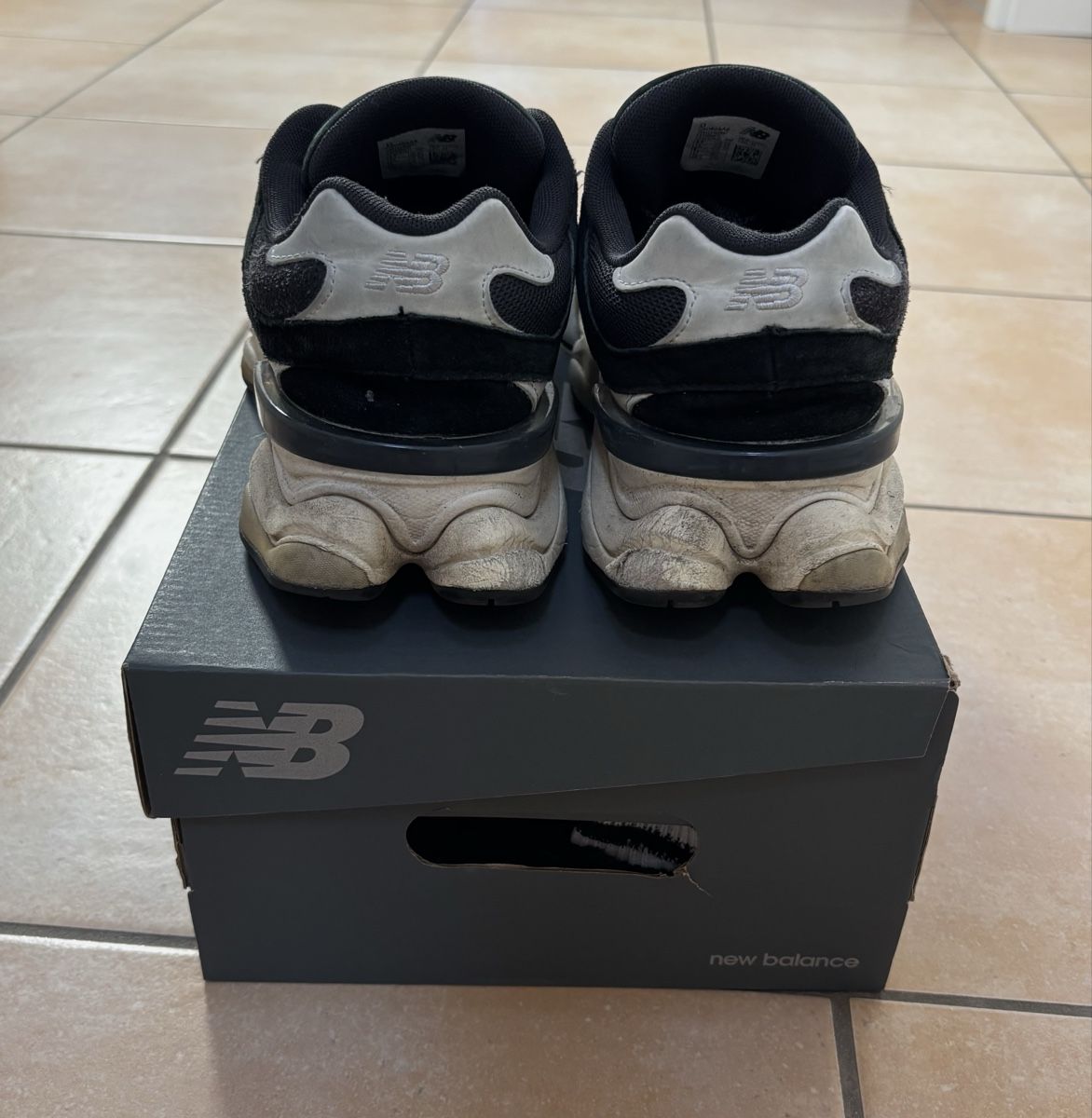 New Balance Herrenschuhe: NewBalance 9060 taille 42 – Gebraucht aus Denens von RomainSecondeMain 4