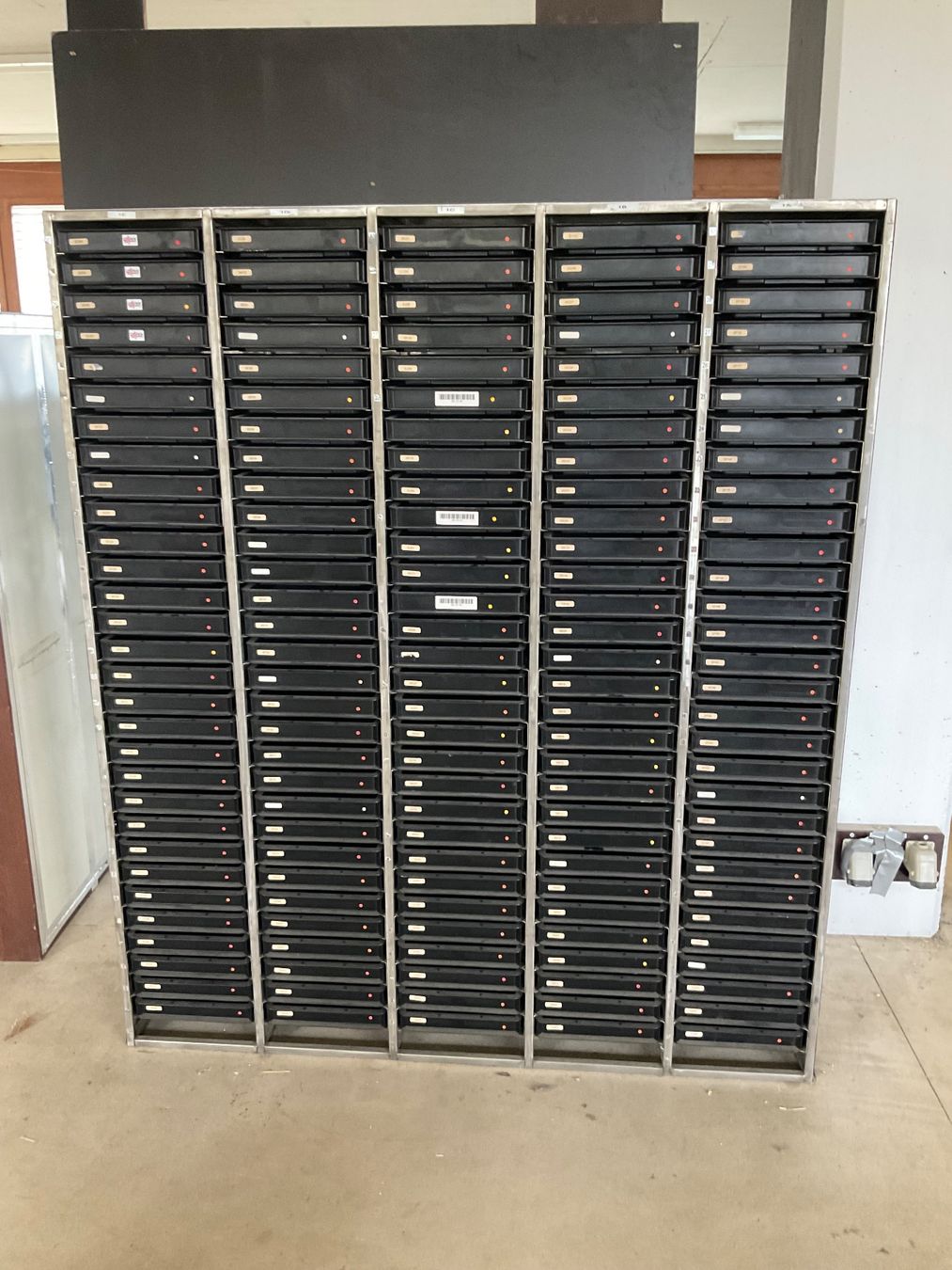 Regale: Kleinteilelager – Gebraucht aus Ballwil von dis_d2m7