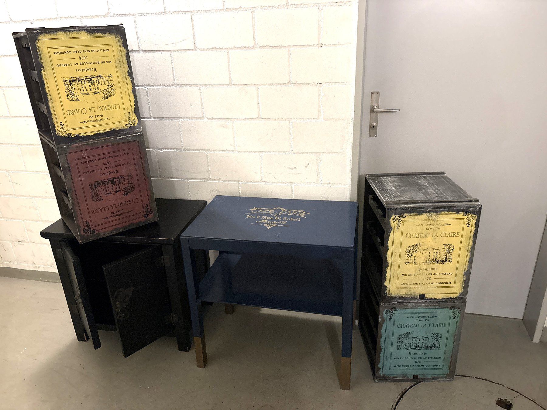 Cassettiere: LOT Kommode mit Ablagetisch und Weinregal zusammen – Usato da Glattbrugg venduto da Ariel012 3