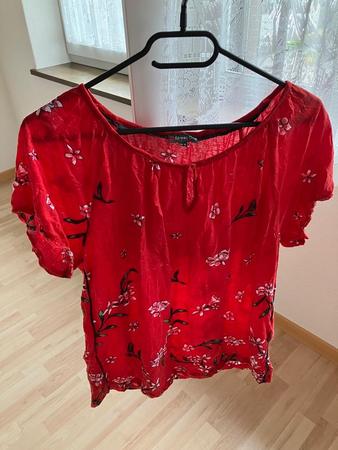 Street One Bluse, Gr. 40, Farbe Rot,Blumenmuster, Neuwertig
