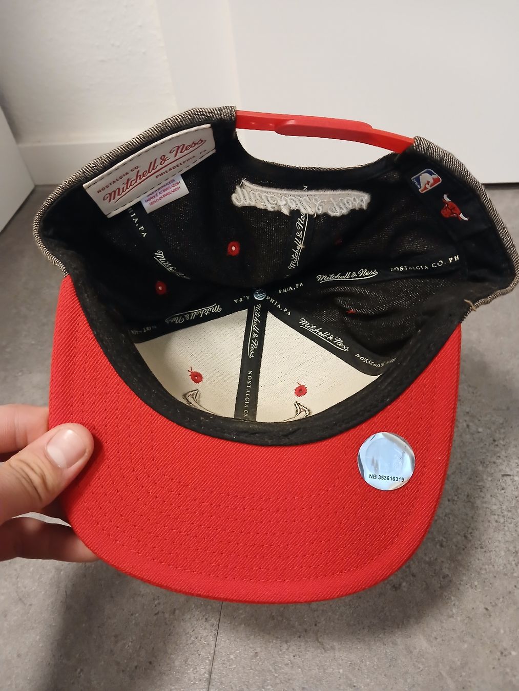 Mitchell & Ness Copricapi, berretti & cappellini: Mitchell & Ness Cap – Chicago Bulls – Usato da Zug venduto da Si7zLaC 2