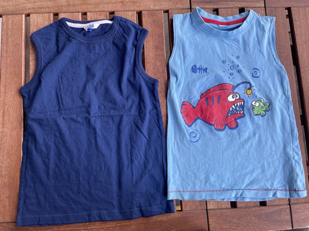 Camicie, T-shirt & Polo: 2xTank Tops Gr. 128 Tiefseefisch blau – Usato da Bern venduto da brup 6