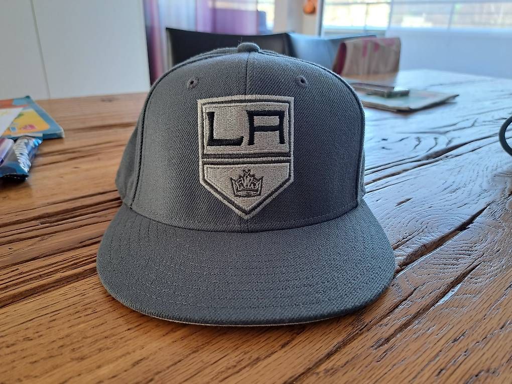 Copricapi, berretti & cappellini: Cap/Kappe L.A. Kings Eishockey NHL – Usato da Brunnen venduto da Rodge