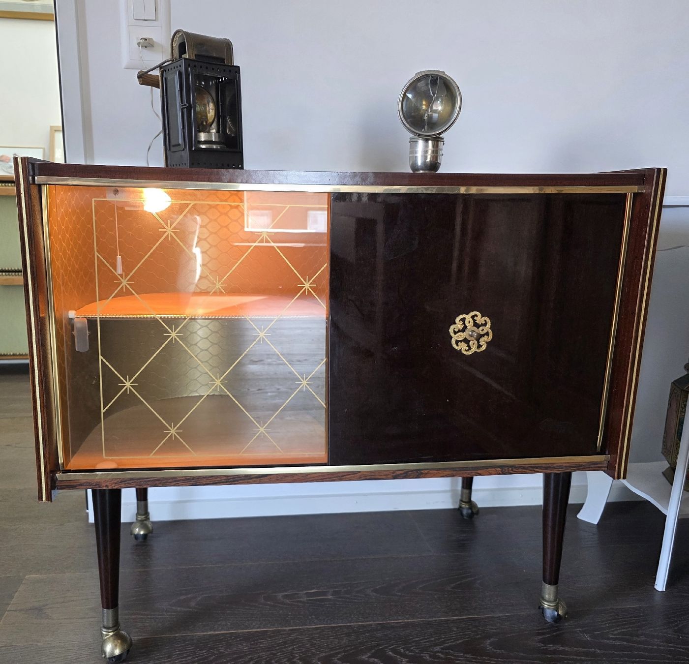 Cassettiere: Bar 50er / 60er Jahre – Usato da Zug venduto da Lamile9