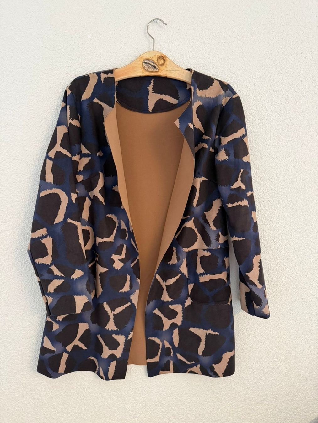 Cappotti: Stylische gemusterte Jacke – Grösse M – Usato da Neerach venduto da Meli_sara