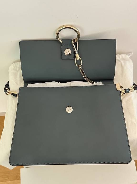 Chloé Taschen für Damen: Chloé Faye Bag medium  inkl. Dust Bag – Gebraucht aus Zürich von ljjud 2