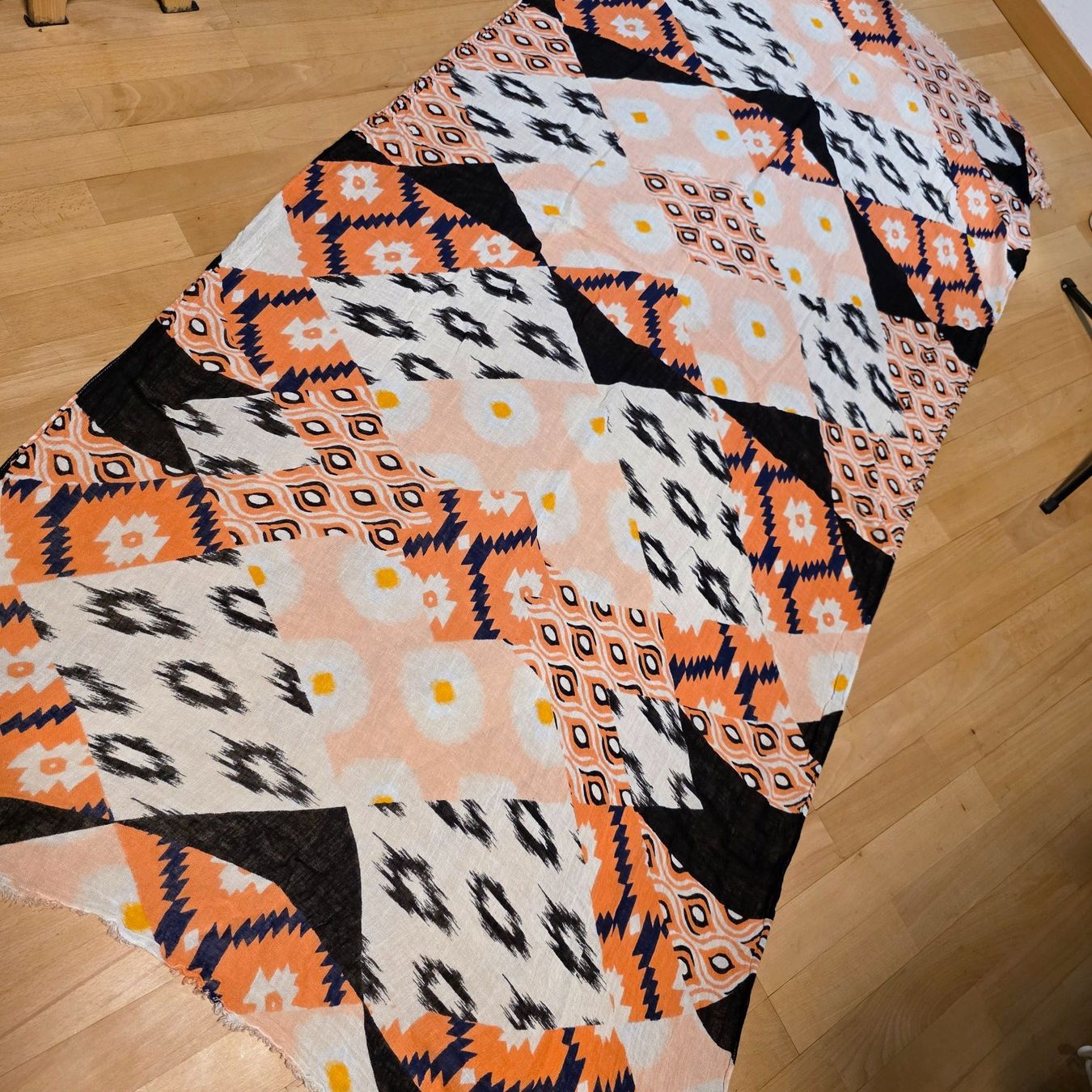 Pieces Foulards, Tücher & Schals: Pieces großer Schal Tuch 190x88 bunt – Gebraucht aus Wald ZH von CapLux 6