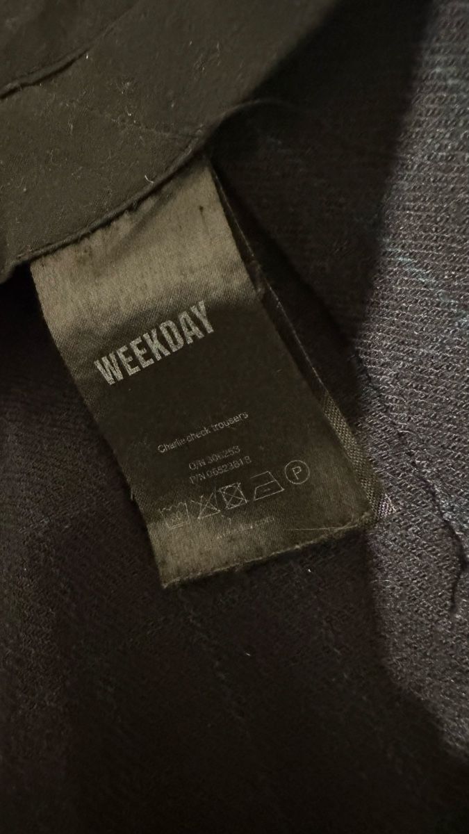 Weekday Hosen: Weekday Charlie Checked Trousers Size 46 – Gebraucht aus Genève von ravehotline 4