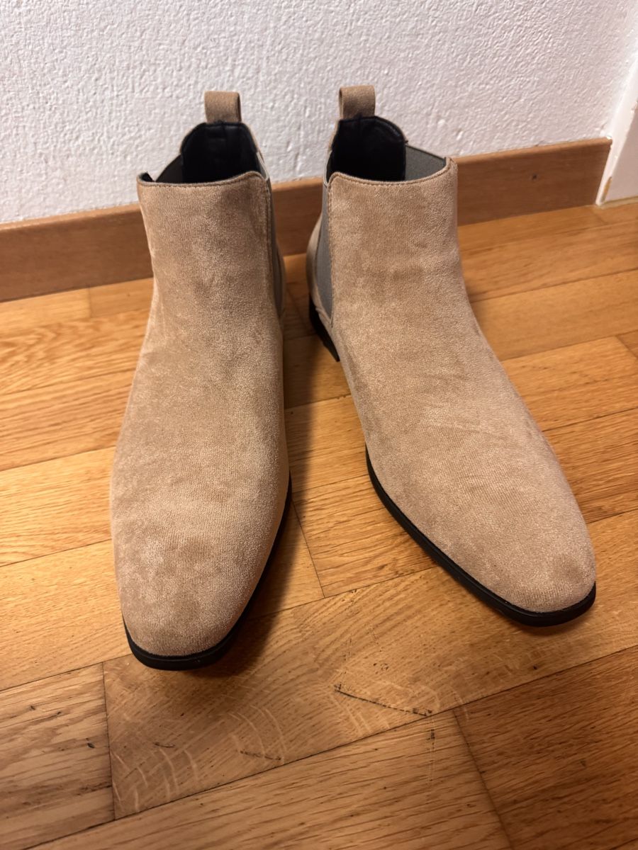 Scarpe da uomo: Herren Wildlederlook Chelseaboots - Neu – Nuovo (secondo la descrizione) da Walenstadt venduto da Mk3GR 2
