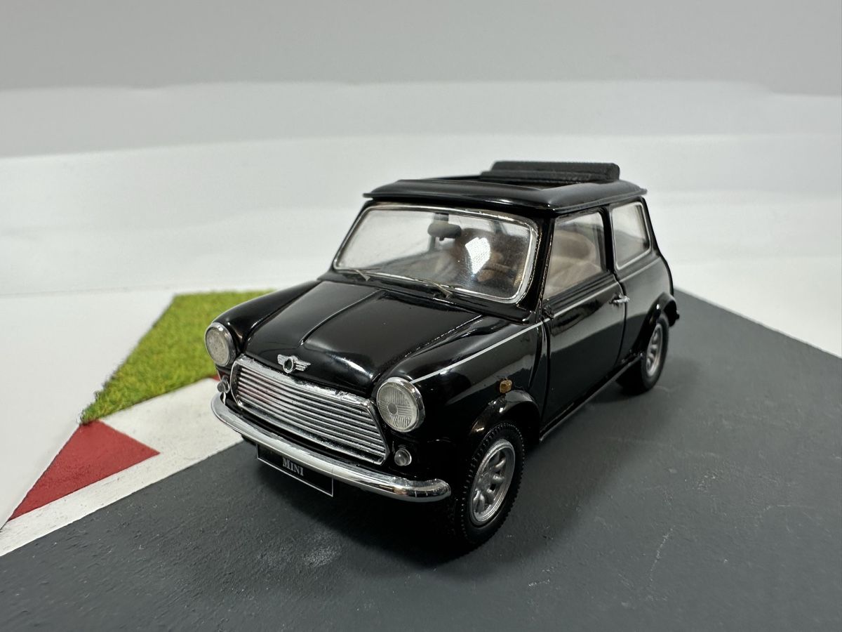 Schuco Modellini d'auto: Mini Cooper 1:43, schwarz, SCHUCO  – Usato da Zofingen venduto da rf9_x2xt