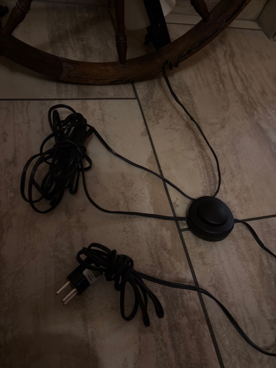 Lampes: Lustre roue charrette vintage – D'occasion à Evionnaz par roh_l5yz 4