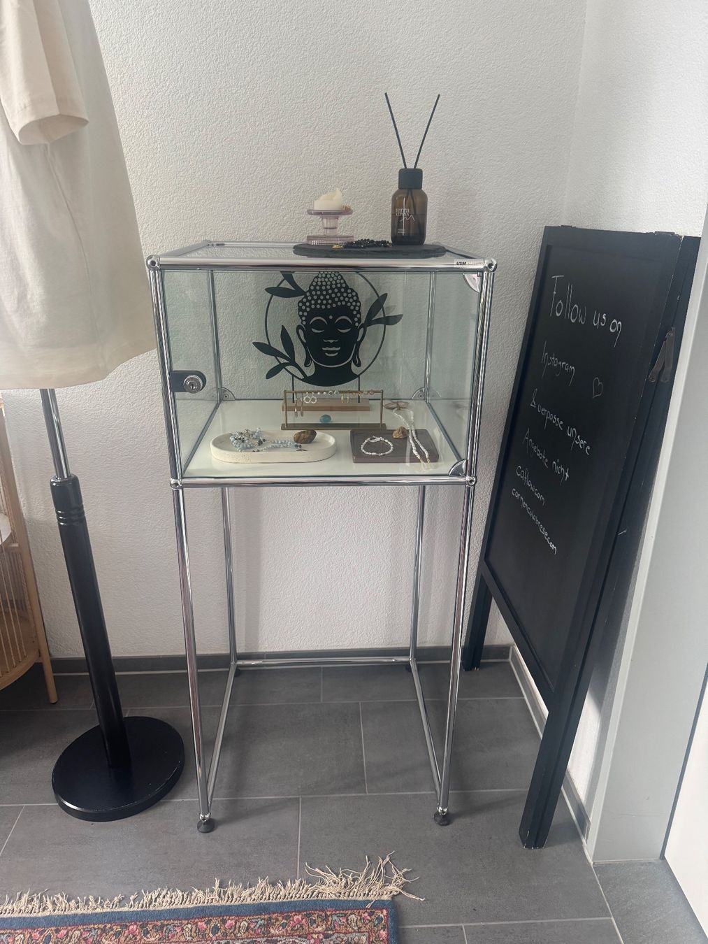 USM Vitrines: USM Vitrine – D'occasion à St. Gallen par ca.napoli