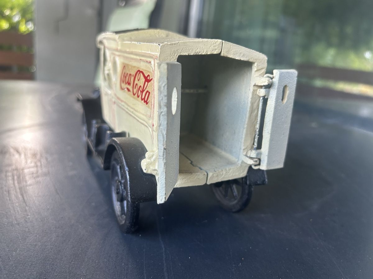 Coca-Cola Modellini d'auto: Camion logo cola – Usato da La Neuveville venduto da Santiago04 2