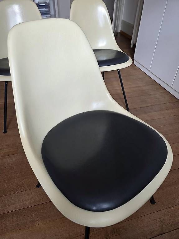 Vitra Sedie: 5x eames side chair fiberglass parchment – Usato da Muri b. Bern venduto da Elviz13 2