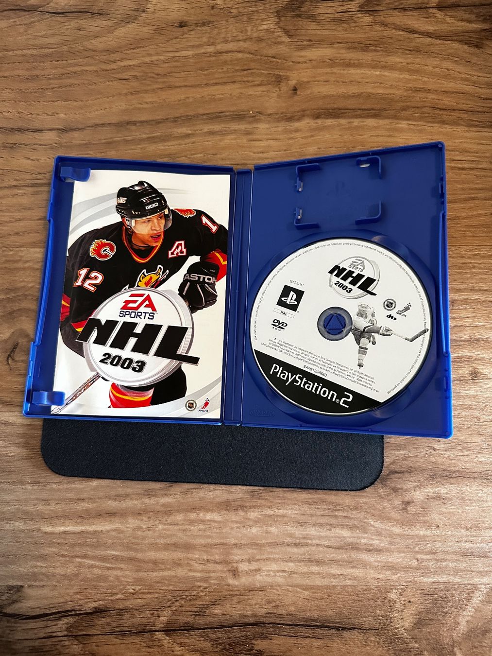 Giochi: NHL 2003 - PS2 Spiel komplett – Usato da Sulz AG venduto da DealWerk 2