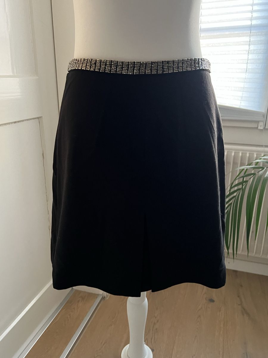 H&M Gonne: Rock Gr. 38 mit Perlenbund elegant chic – Usato da Oensingen venduto da SchickeDame 1