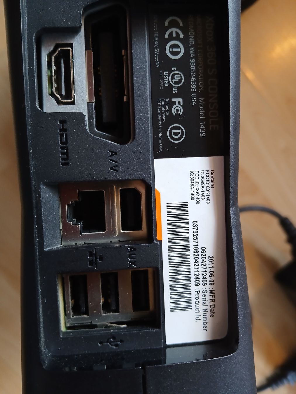 Microsoft Console: Microsoft Xbox 360 S Konsole schwarz inkl. Kinect Sensor – Usato da Derendingen venduto da Gaston.J 6