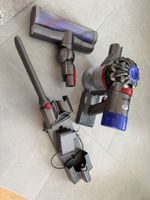 Dyson V8 