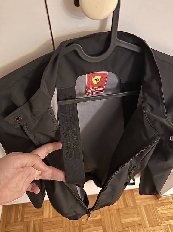 Giacche: Veste Scuderia Ferrari – Nuovo e nell'imballaggio originale da Genève venduto da mat_m7mt 1
