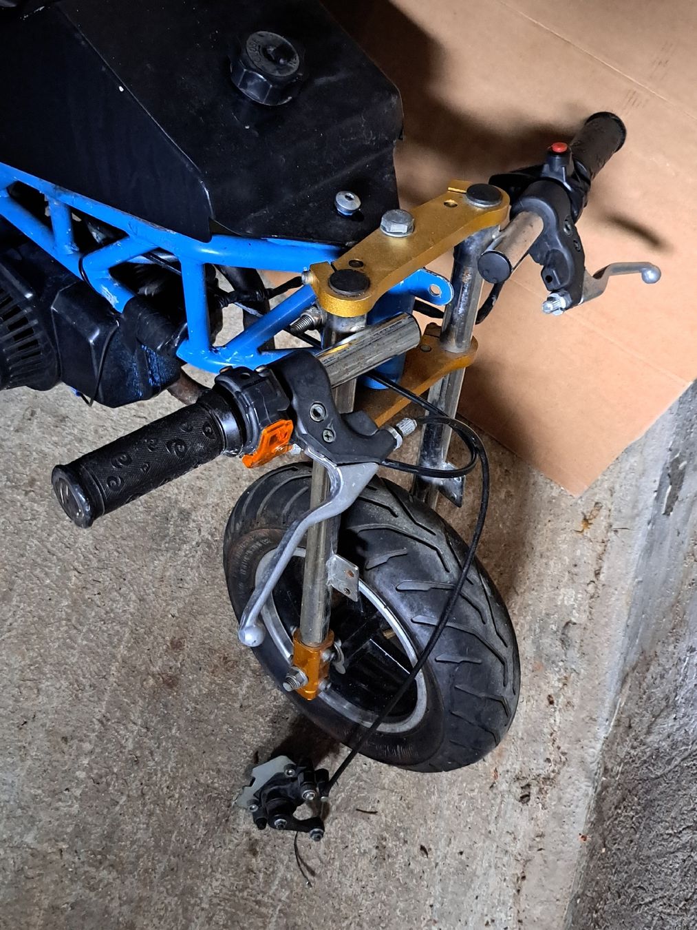 Cyclomoteurs: Töfli defekt ab 1 .00 Fr – D'occasion à Wettingen par ML03 4