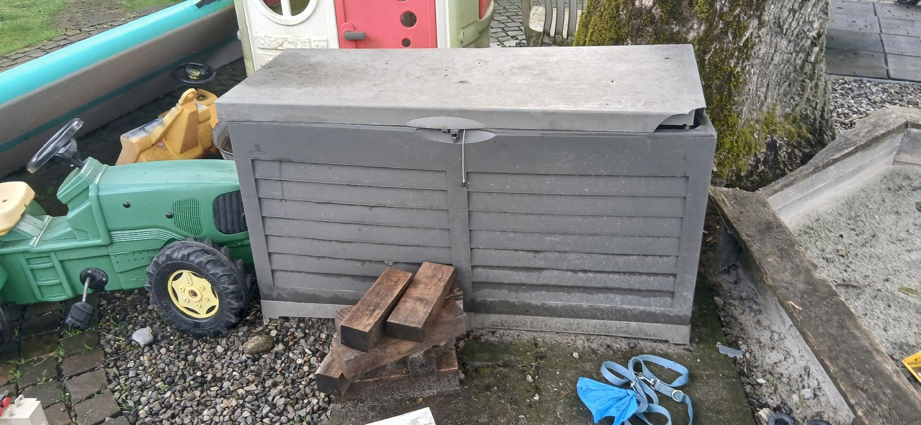 Auflagenboxen: Gartenbox – Defekt aus Aristau von Manufisch0
