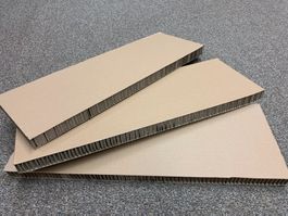 Wabenplatten Karton / Wabenkarton-Platten - GRATIS
