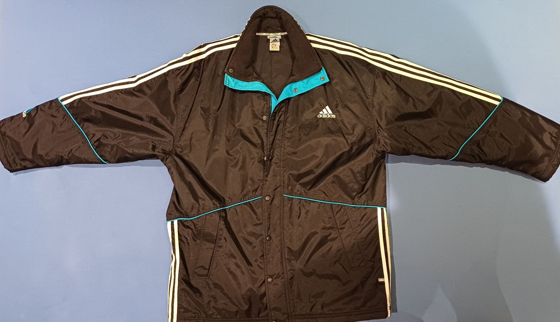 Adidas Giacche: Adidas Vintage Jacke top – Usato da Arth venduto da buepet73