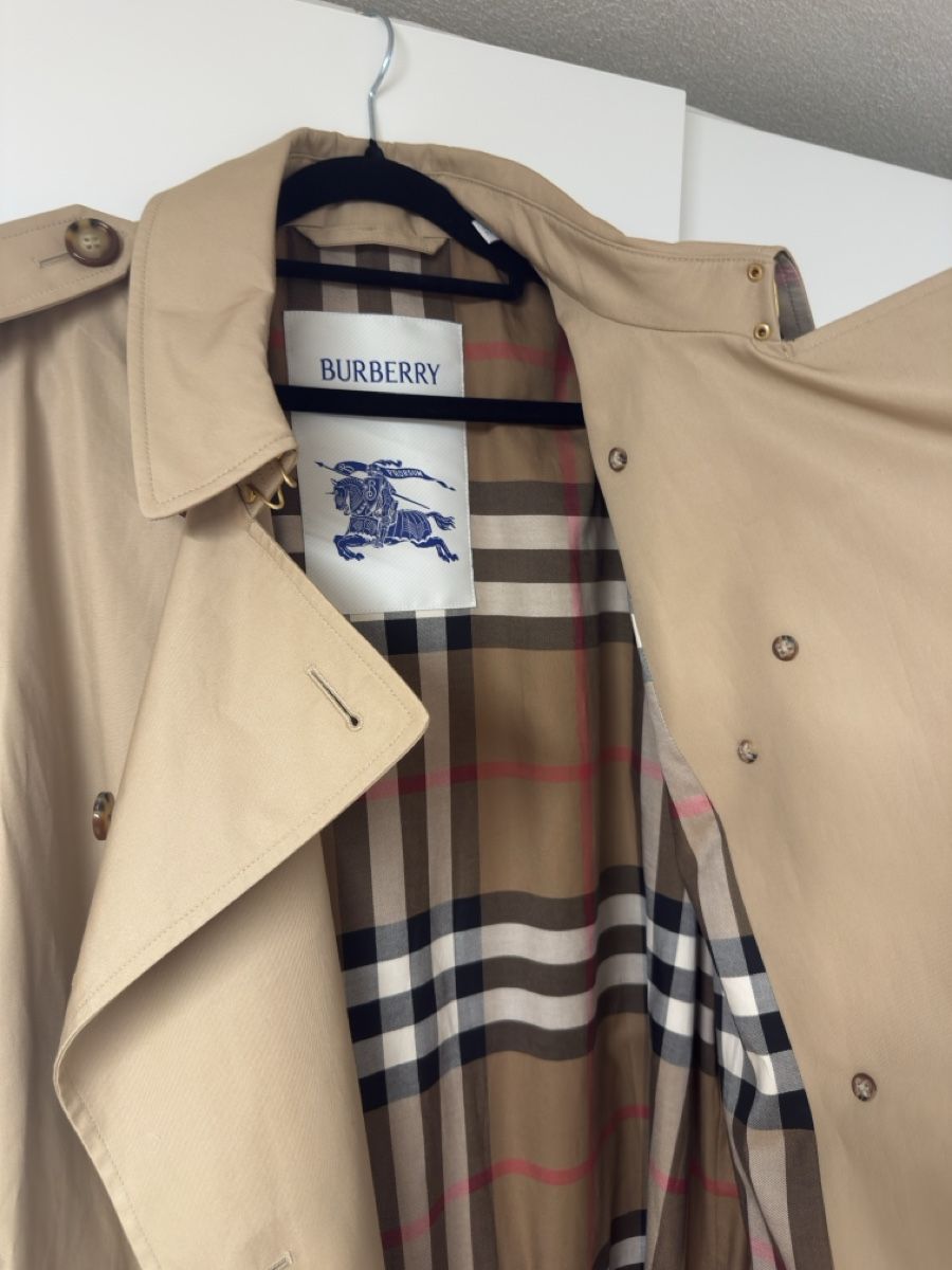 Burberry Cappotti: Burberry Trenchcoat neu – Nuovo e nell'imballaggio originale da Landquart venduto da Fisch0004 2