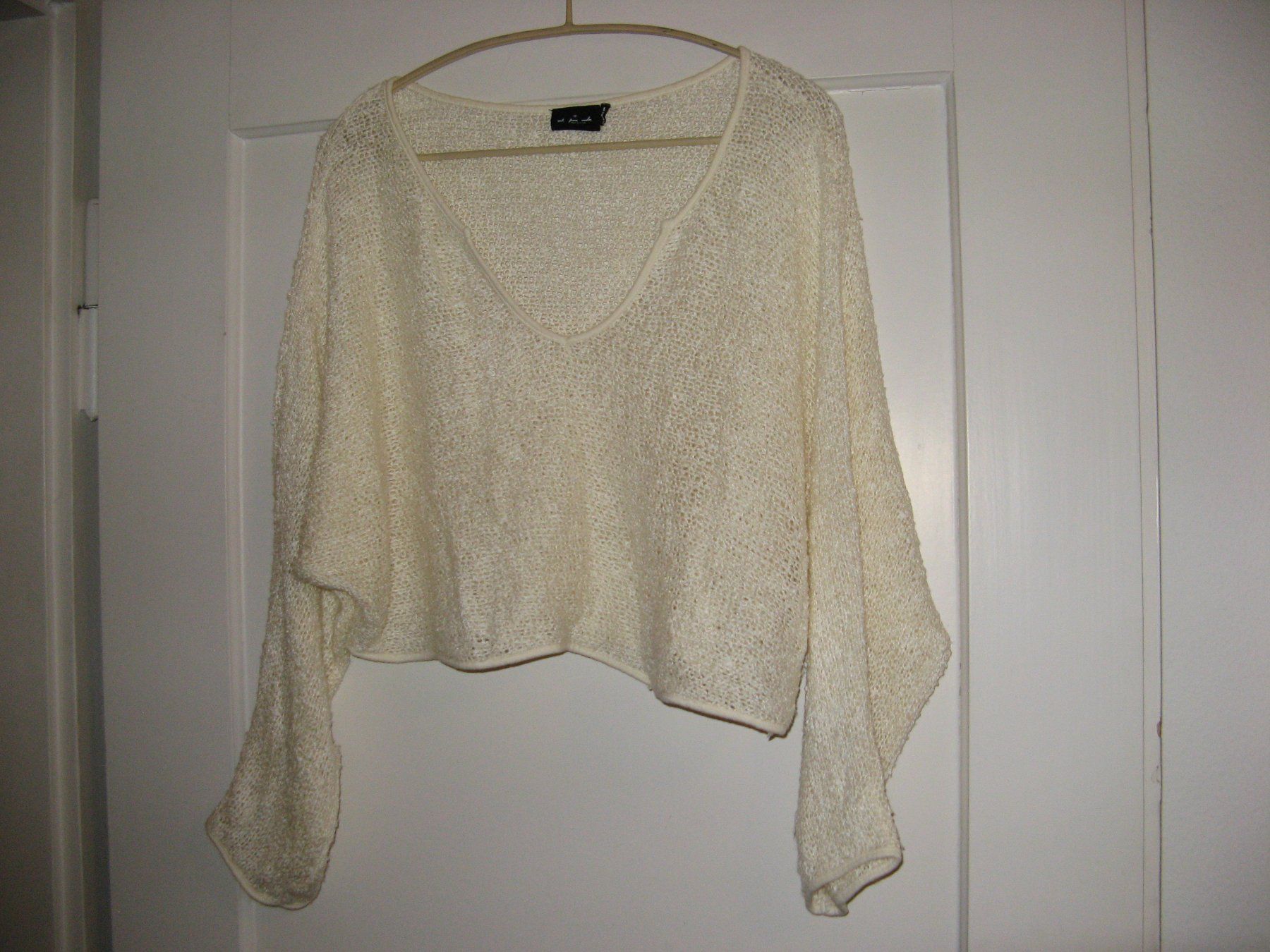 Maglioni & Felpe: kurzer Pulli beige Gr. M out from under – Usato da Zürich venduto da apil