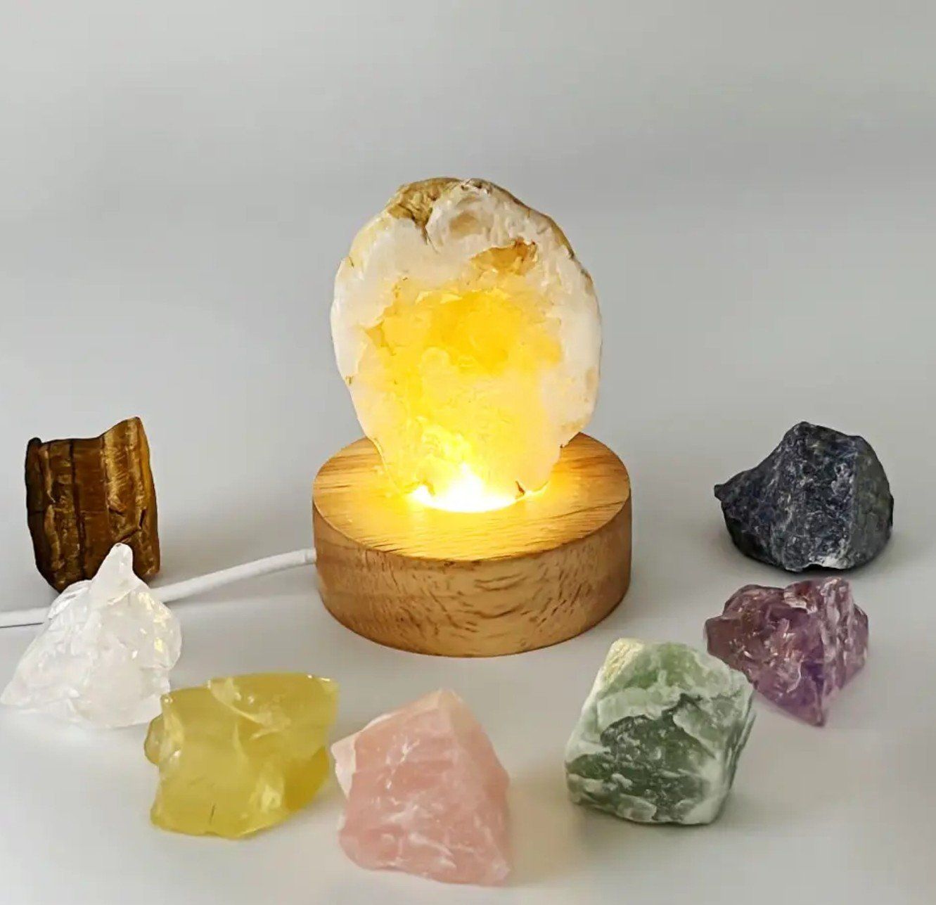 Lampade: Petite lampe avec pierres – Nuovo e nell'imballaggio originale da Vernier venduto da 19pigments