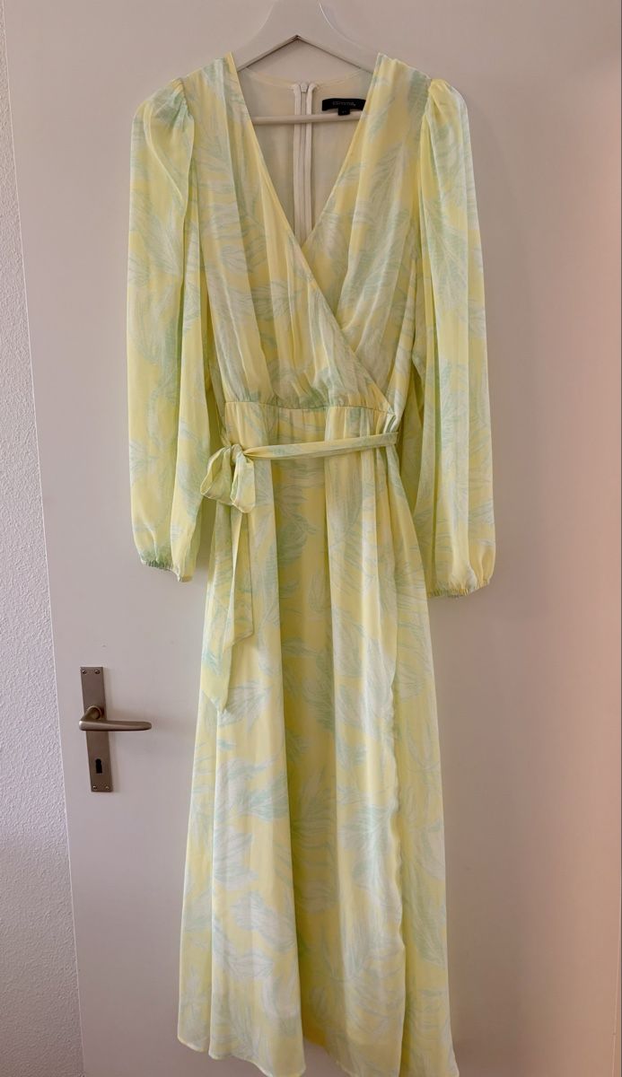 Comma Kleider: Sommerkleid – Neu (gemäss Beschreibung) aus Belp von vivi.1220
