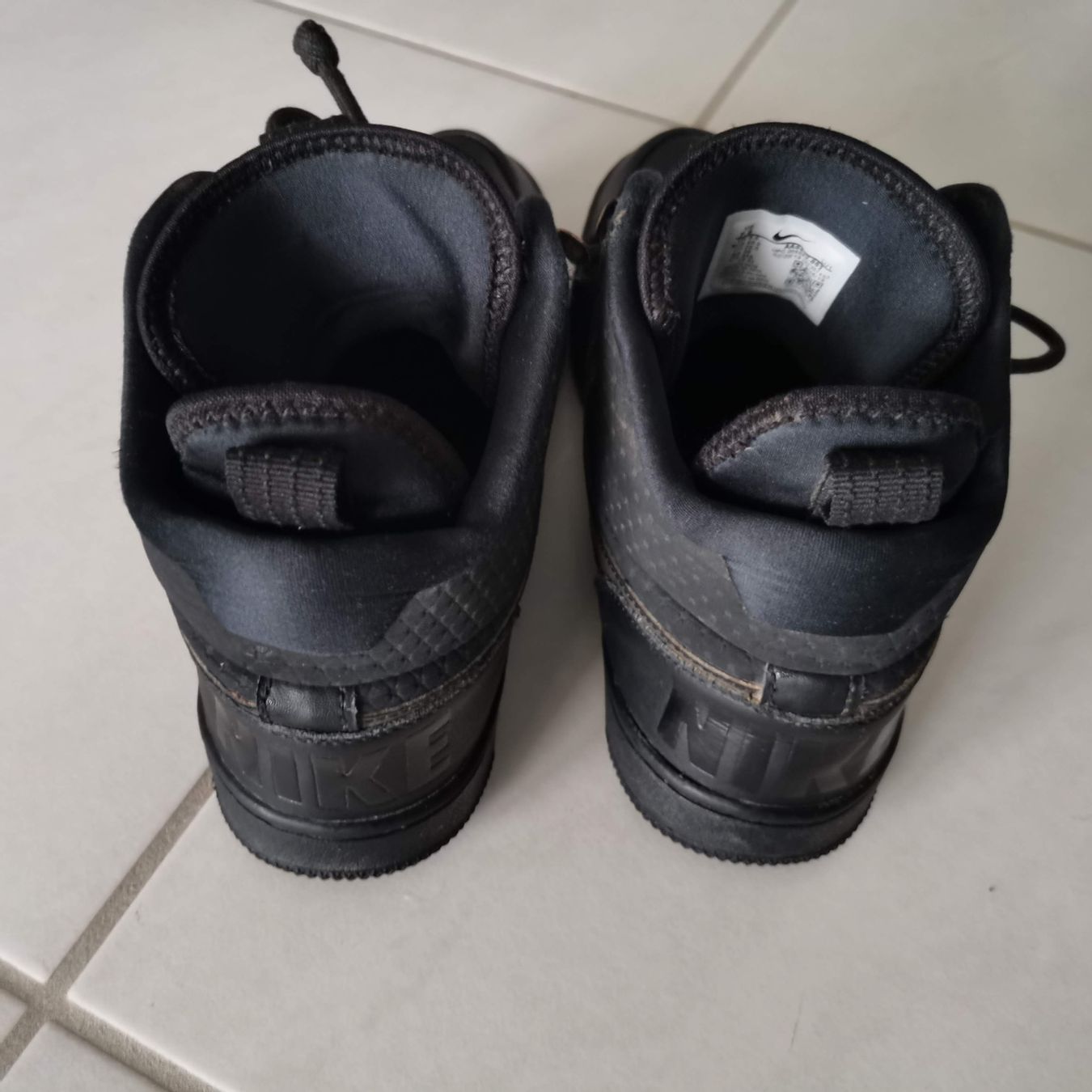 Nike Chaussures hommes: Schuhe Nike gr.40 – D'occasion à Bronschhofen par Katrusja 2