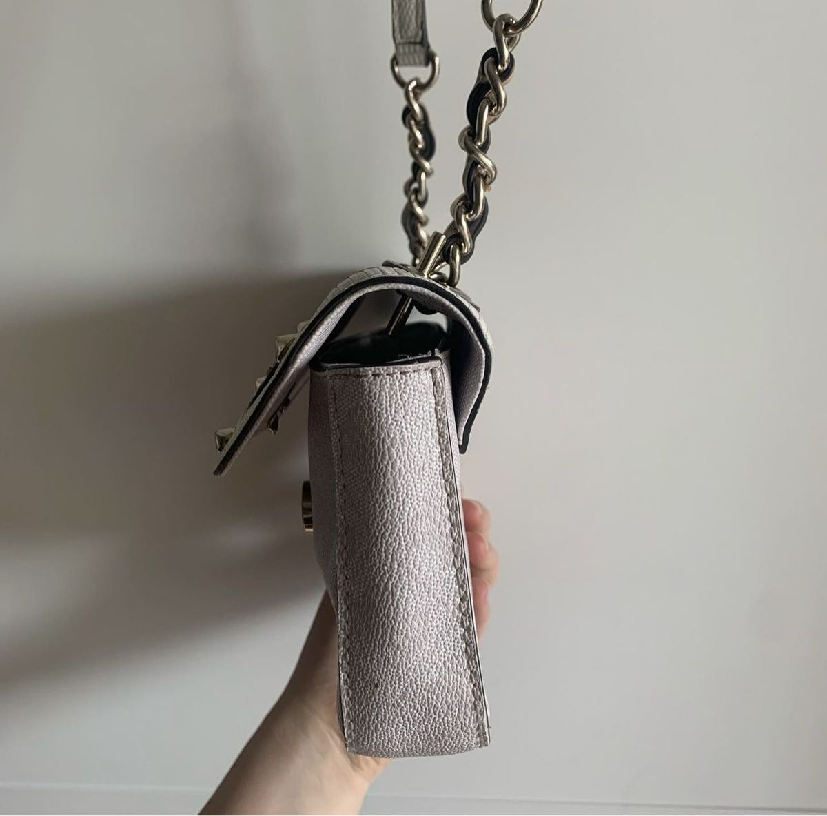 Guess Borse da donna: weisse Handtasche Guess – Usato da Männedorf venduto da giu_wm6d 2