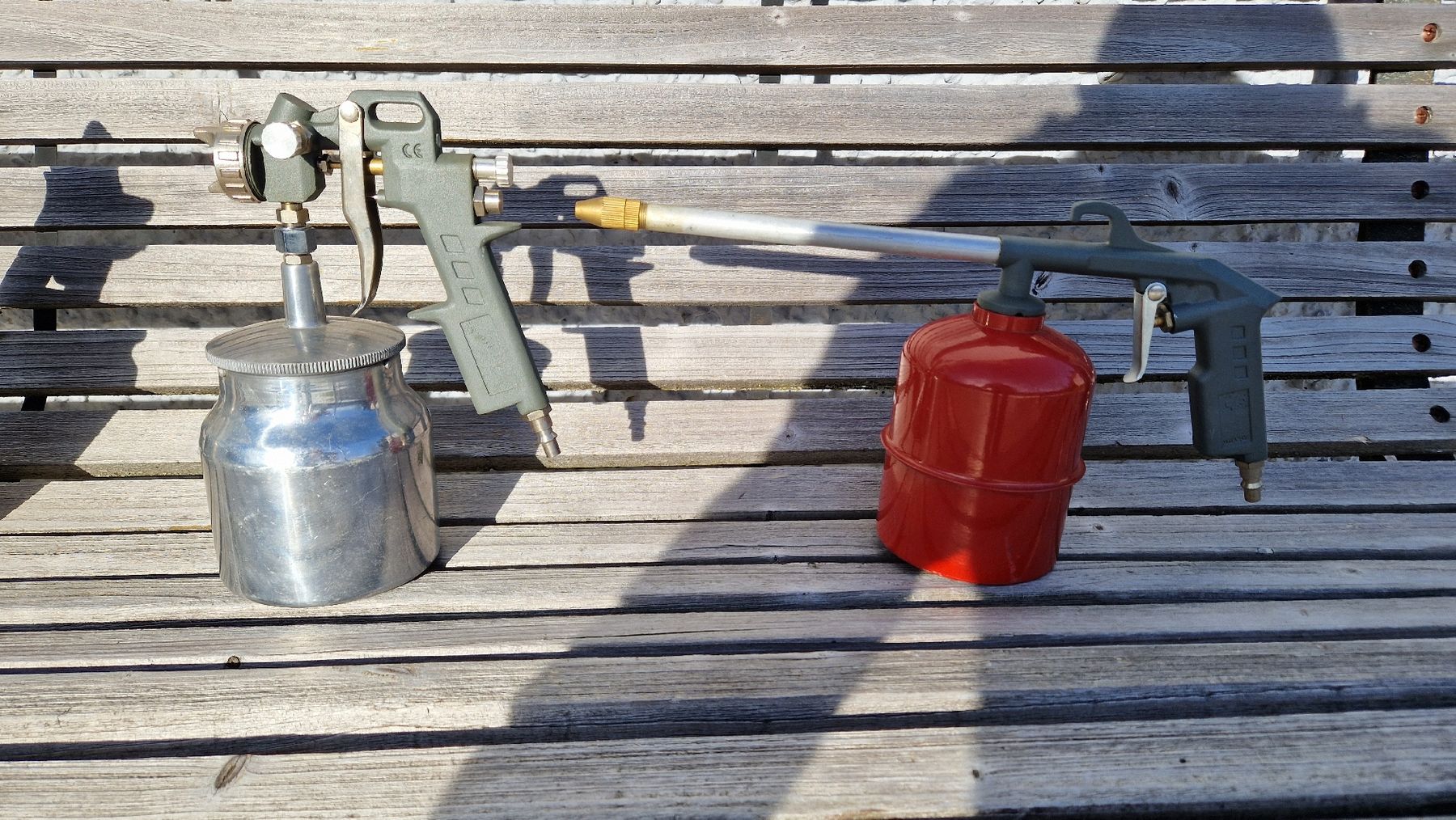Tutti gli attrezzi: 3 pistolets à peinture – Usato da Ste-Croix venduto da Sporchet 9