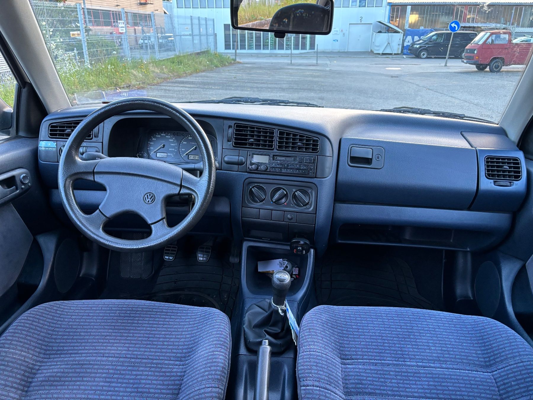 VW Automobili: Vw golf 3 75000km – Usato da Châtelaine venduto da Cartoon19 3