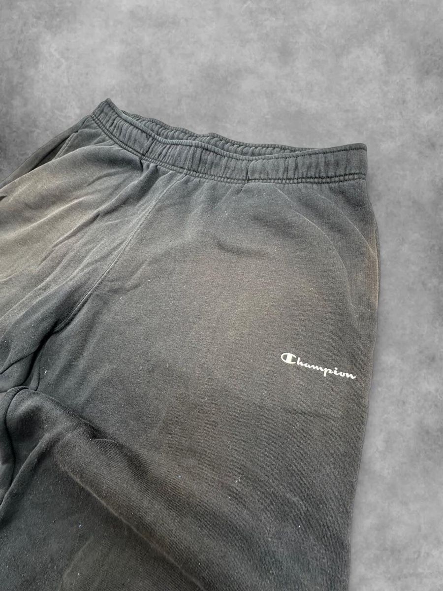 Champion Hosen: Champion sweatpants – Gebraucht aus Erlinsbach SO von TogaResell 1
