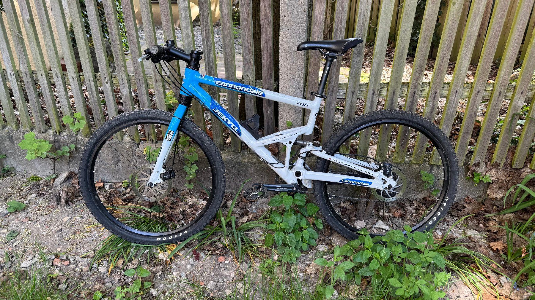 Cannondale Biciclette: Cannondale Jekyll 700 – Vintage Fully, Fox Float Dämpfer – Usato da Zürich venduto da morubh